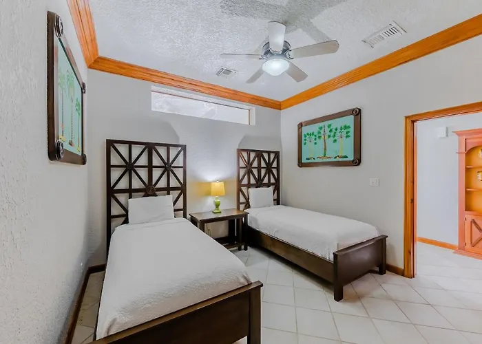 Grand Colony Island Hotel 4*