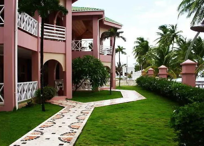 Grand Colony Island Hotel 4*
