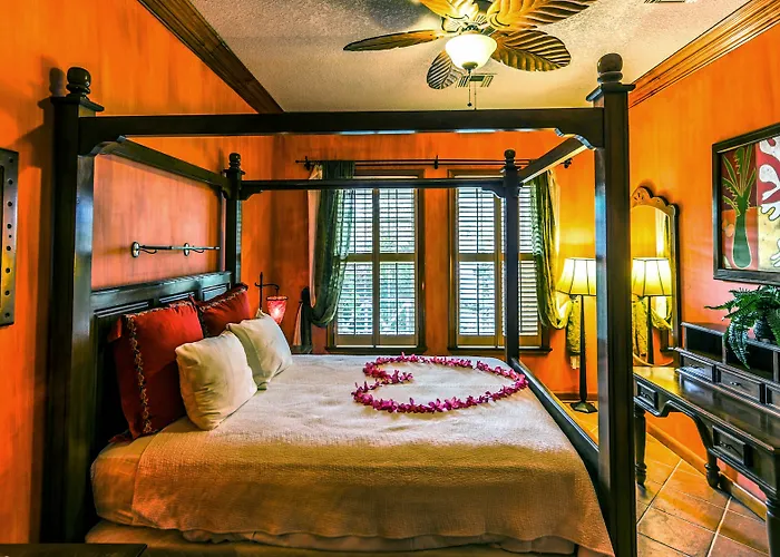 Hotel Grand Colony Island