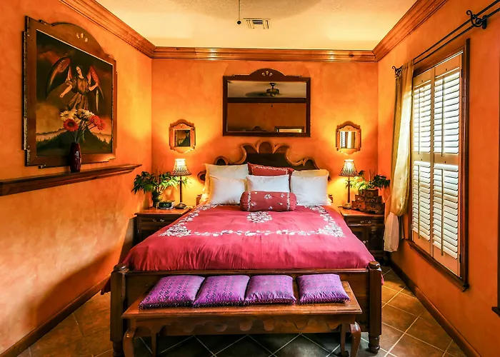 Grand Colony Island Hotel 4*
