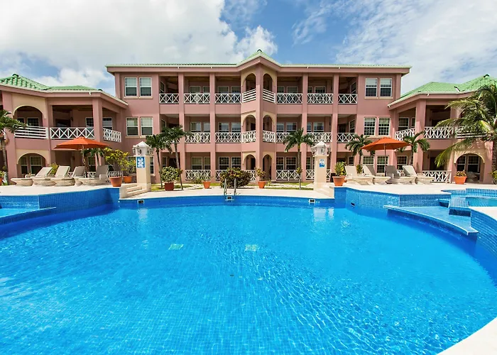 Grand Colony Island 4*